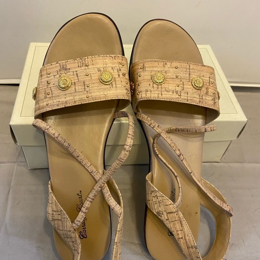 Carriage court‎ flats size 8.5